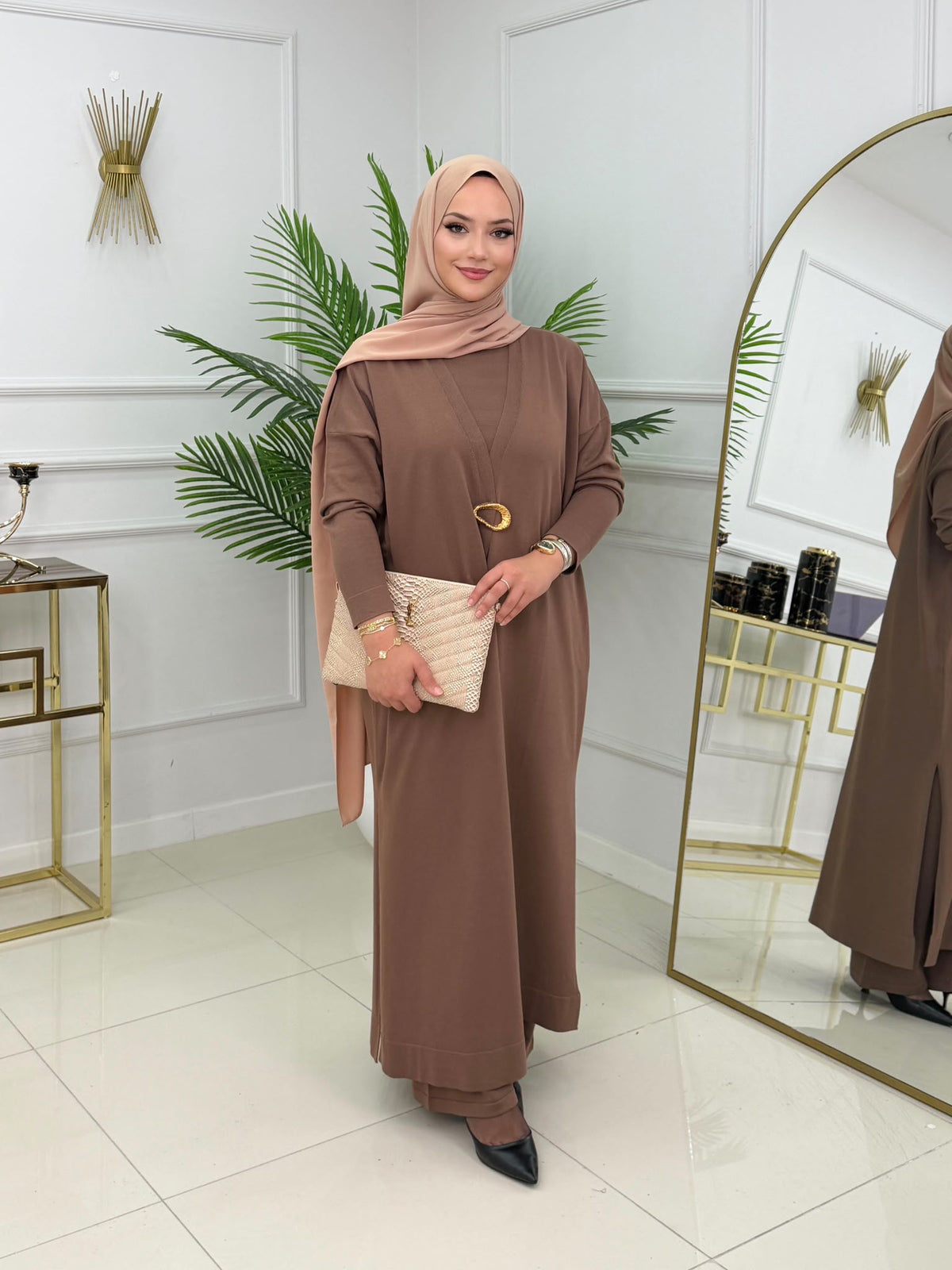 طقم أنيق يجمع بين الرقي والفخامة L-5970