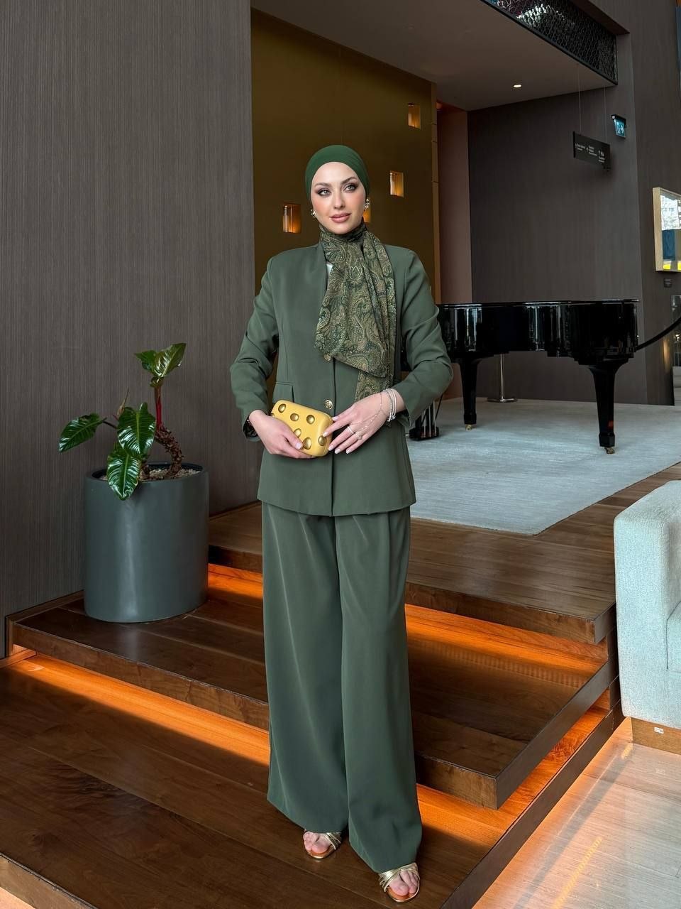 طقم كلاسيك بليزر قصير K-6593