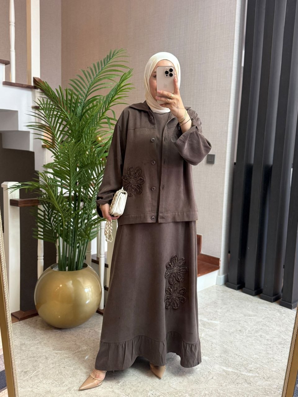 الأناقة والنزاكة كلها بهذة القطعة T-7040