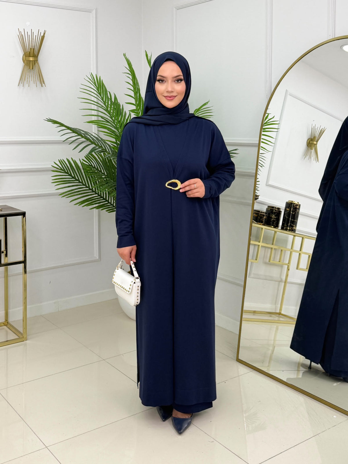 طقم أنيق يجمع بين الرقي والفخامة L-5970