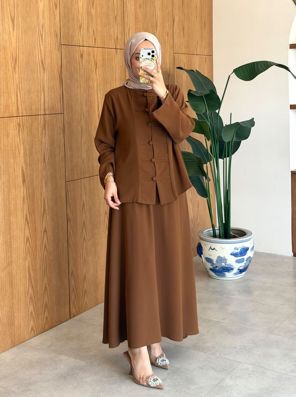 H-1866 الجمال والانوثة كلها