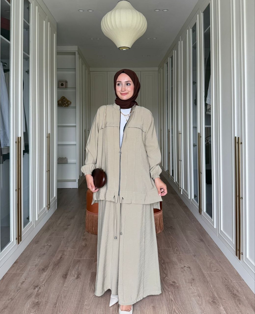 H-1890 طقم مميز وانيق