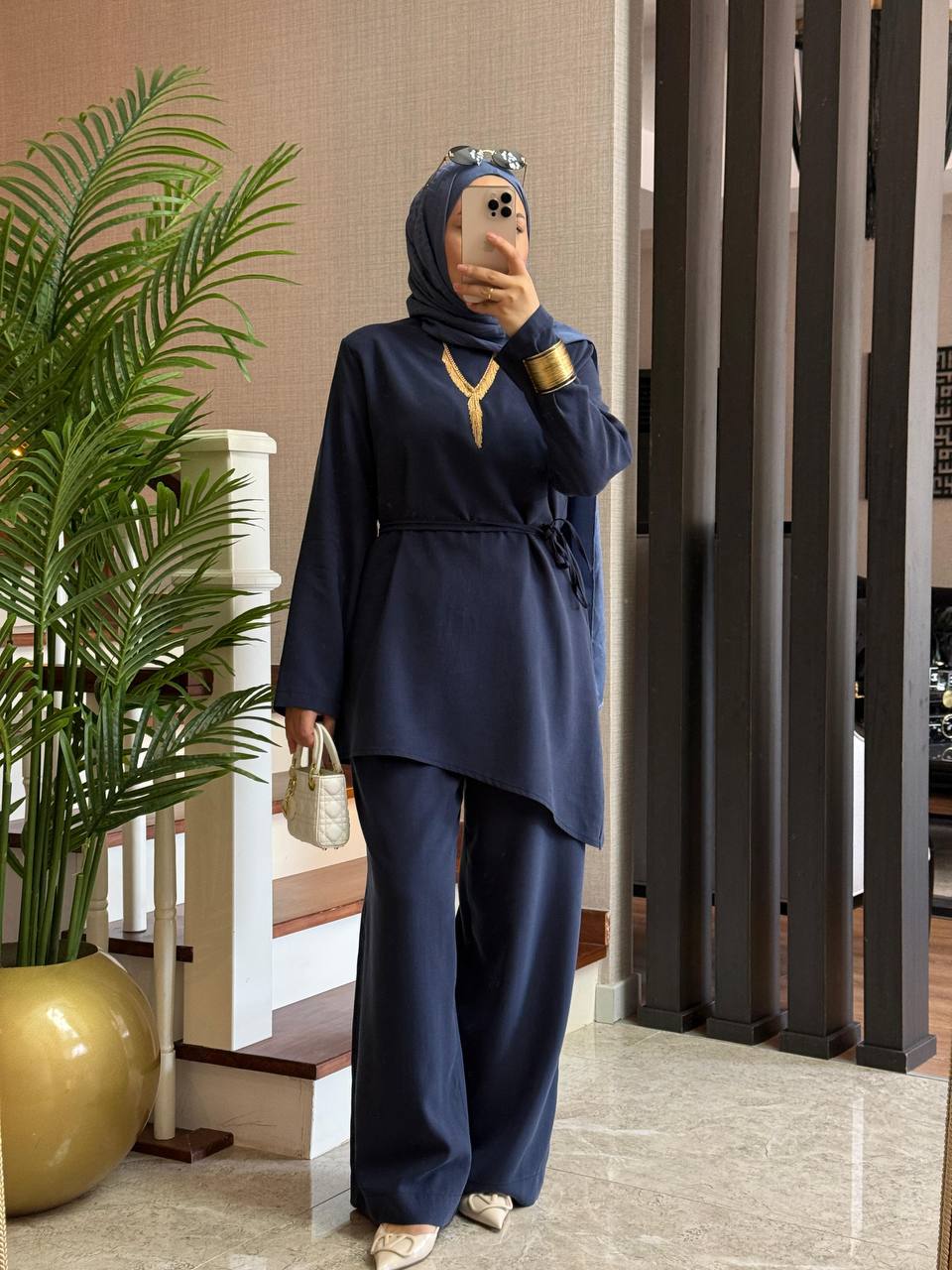 طقم اناقته تخطف الانظار T-6986