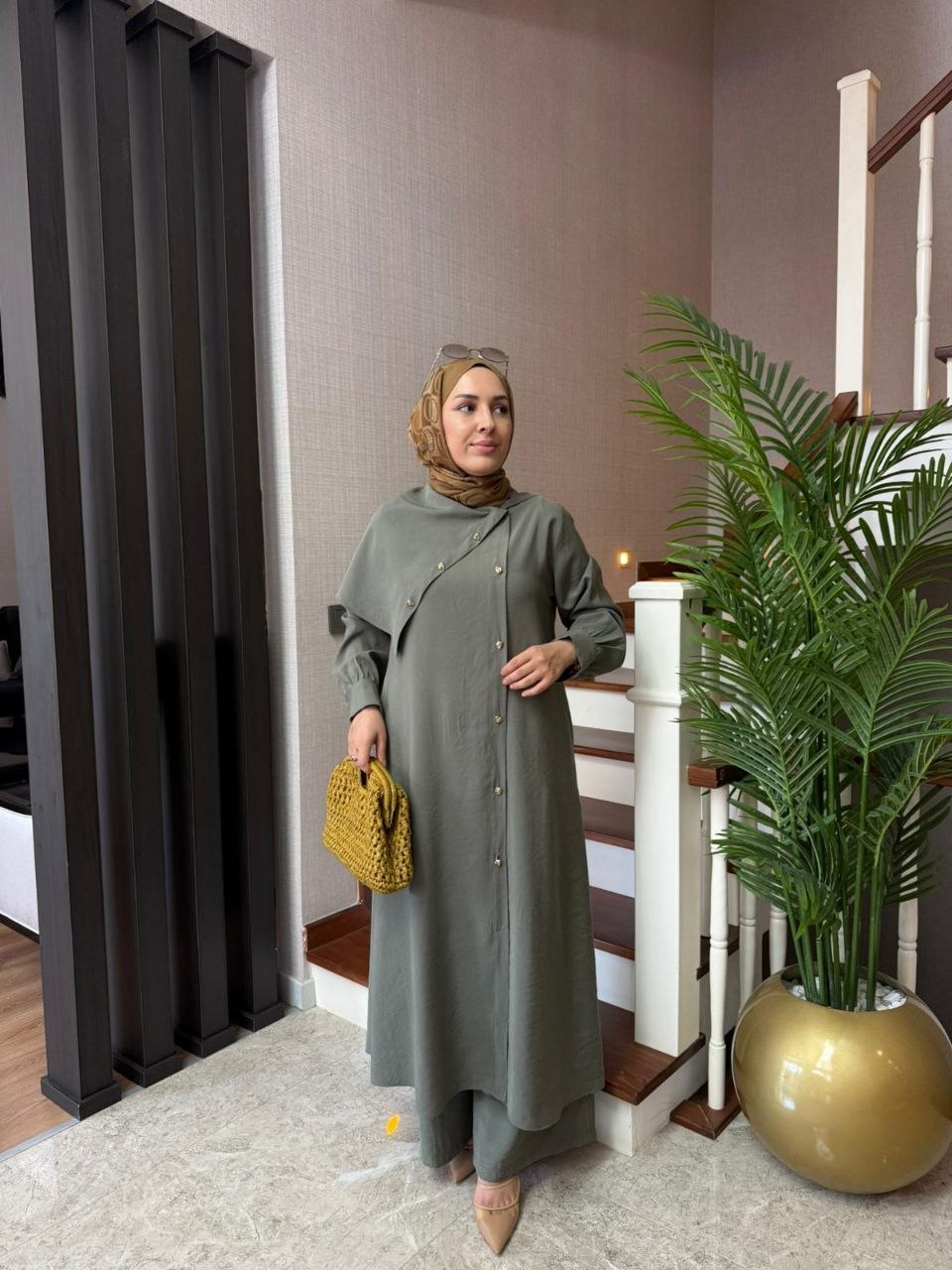 طقم انيق ومميز من قطعتين T-7061