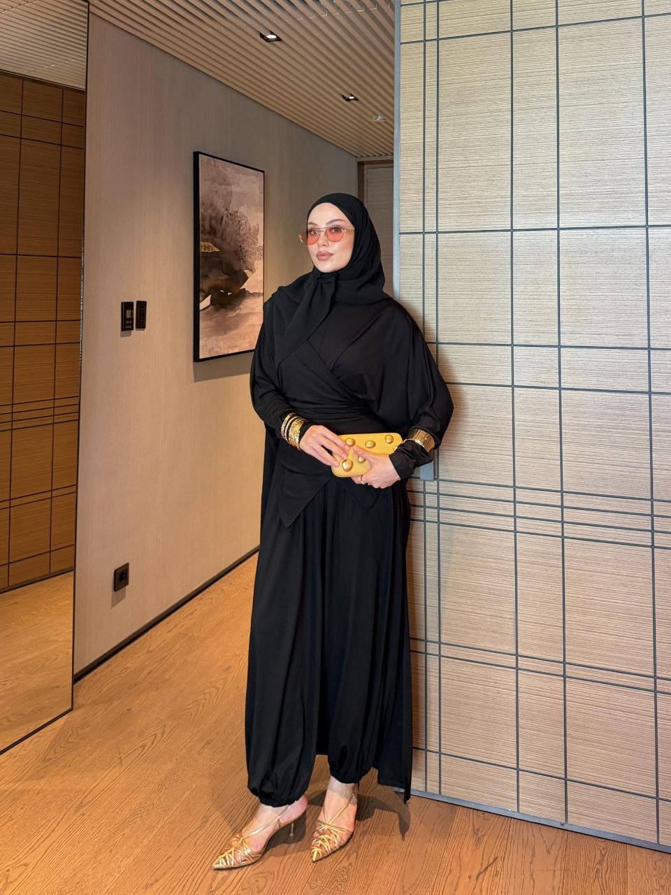 K-6658 طقم مختلف ومميز