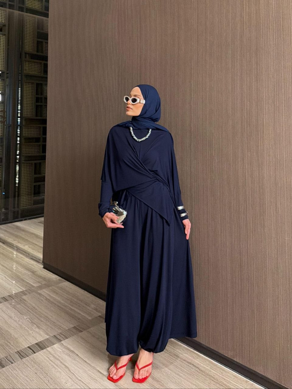 K-6658 طقم مختلف ومميز