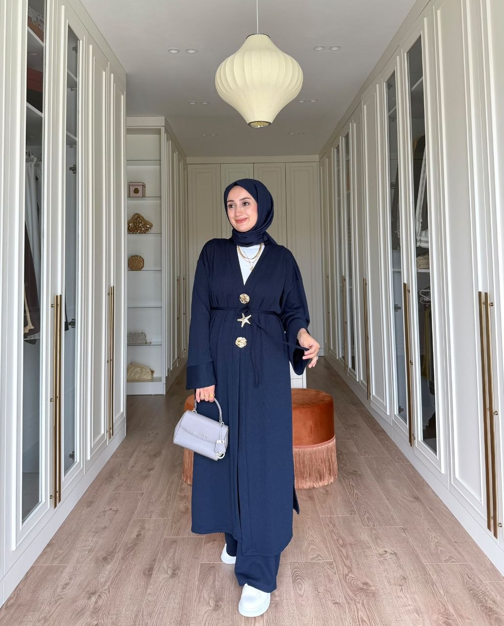 H-1912 طقم مختلف محتشم