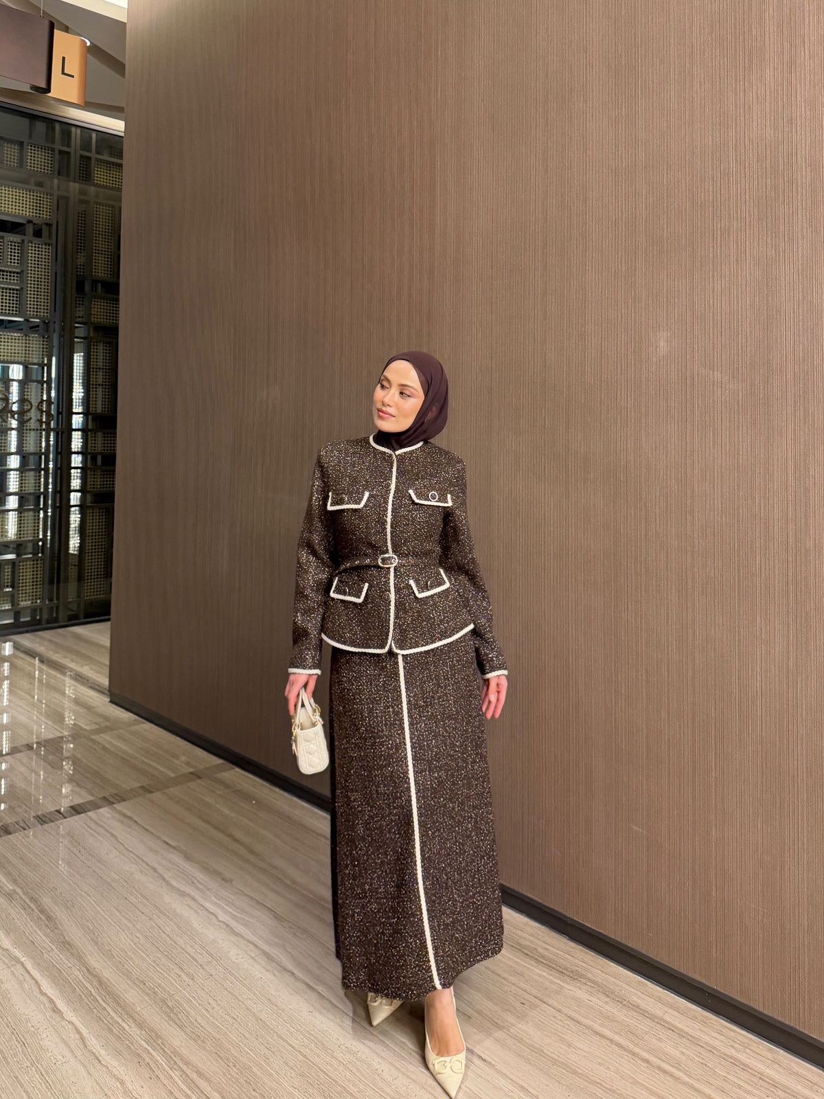 طقم بتصميم فاخر ولمسة لامعة K-6683